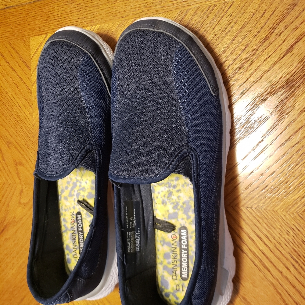Womens Navy Blue Casual Slip on Shoes size 10